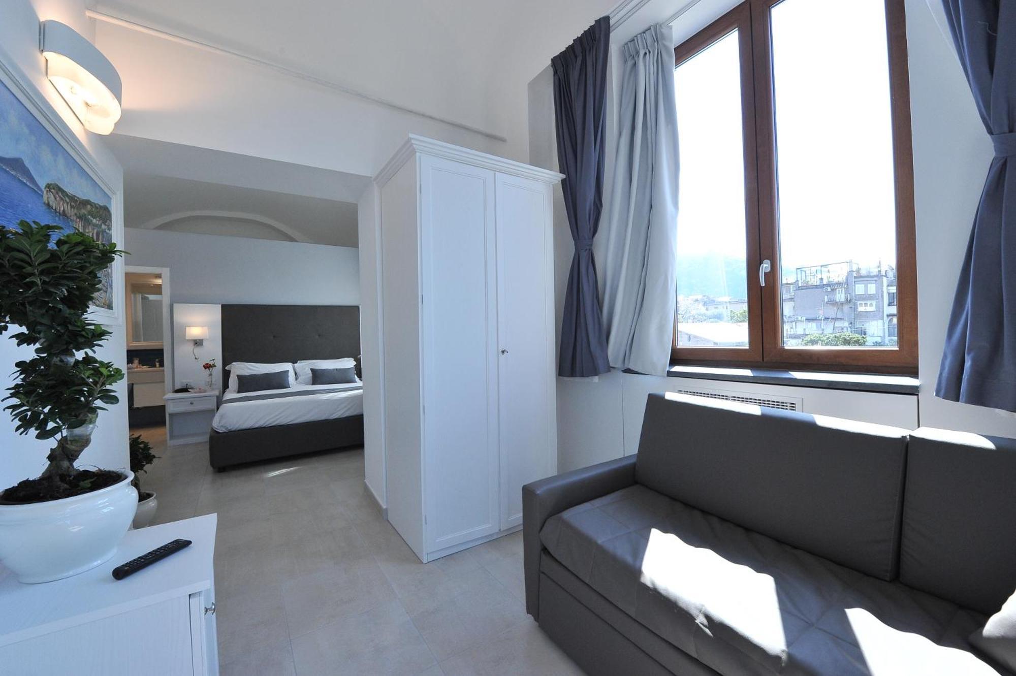 فندق Sorrentobay سانتّانييلّو المظهر الخارجي الصورة